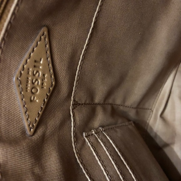 FOSSIL CREAM BLACK STRIPED TOTE - Picture 5 of 5